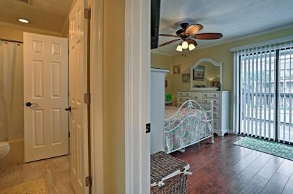 Cozy Panama City Beach Condo Less Than 1 Block to the Gulf - image 3