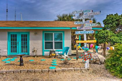 Studio Steps to Beach and about 7 Miles to Pier Park!