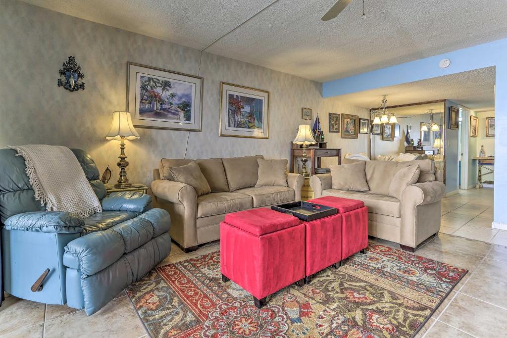 Condo with Views and Balcony on Panama City Beach! - image 4