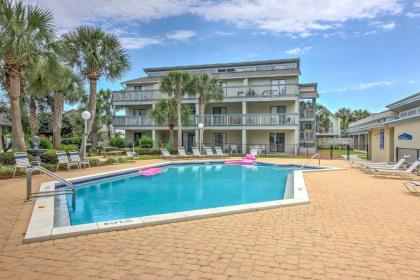 Cozy PCB Condo with Balcony   Walk to the Beach Panama City