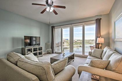Lakefront Condo with Community Pools   Walk to Beach Florida