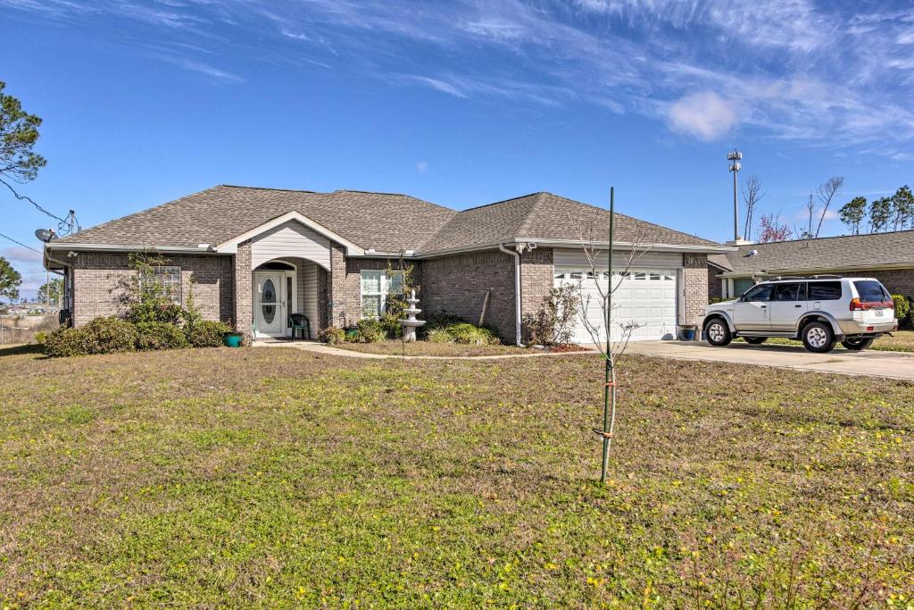 Welcoming Panama City Home 10 Miles to Beach - image 3