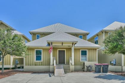 Holiday Fin - HEATED Pool & Hot Tub! Game Tables! Beachfront!!! - image 5