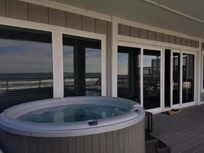 Making Waves - Huge HEATED Beachfront Pool & Hot Tub! Best in PCB! - image 12