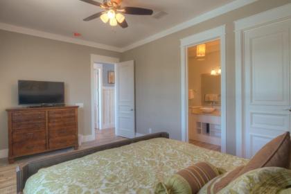 Making Waves - Huge HEATED Beachfront Pool & Hot Tub! Best in PCB! - image 16