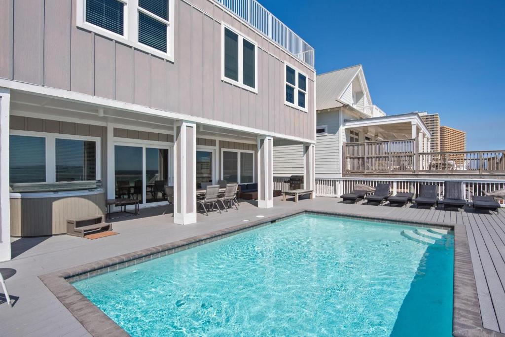 Making Waves - Huge HEATED Beachfront Pool & Hot Tub! Best in PCB! - image 5