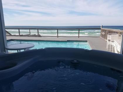 Making Waves - Huge HEATED Beachfront Pool & Hot Tub! Best in PCB! - image 7