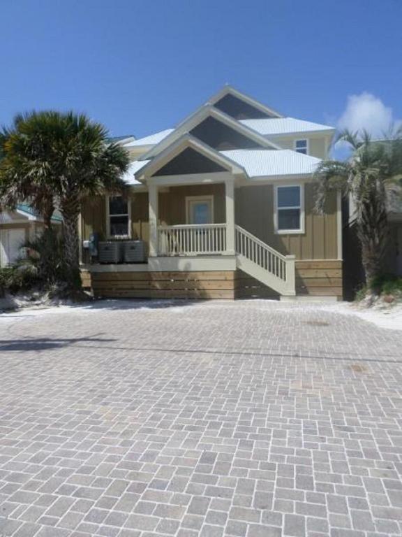 The Lighthouse 6 Bd Home with Beachfront Pool and Hot Tub - image 7