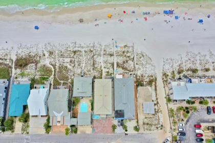 Beachcomber - Beachfront with Pool and Hot Tub - On the Beach! - image 13