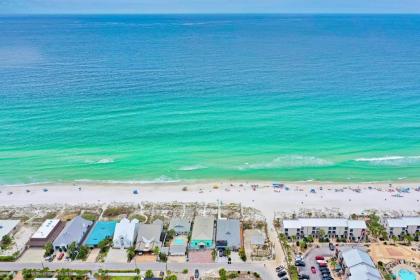 Beachcomber - Beachfront with Pool and Hot Tub - On the Beach! - image 14