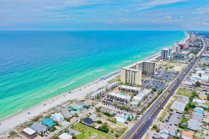 Beachcomber - Beachfront with Pool and Hot Tub - On the Beach! - image 9