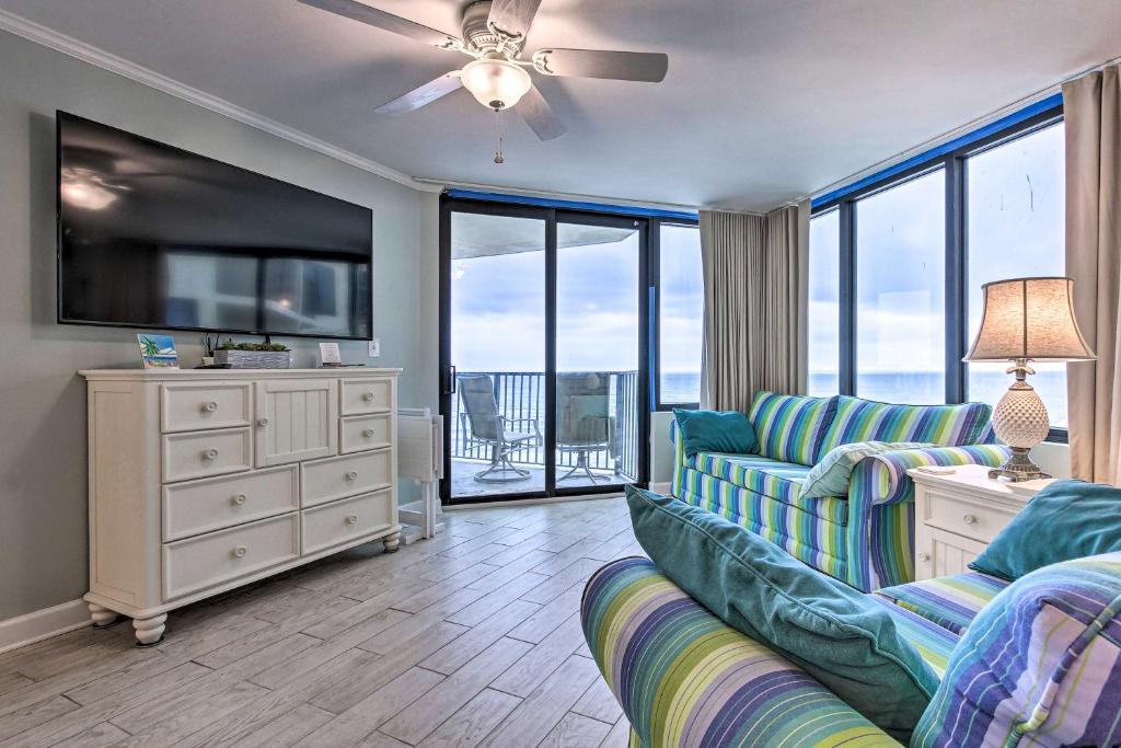 Luxury Condo with Ocean View and Beach Access - main image