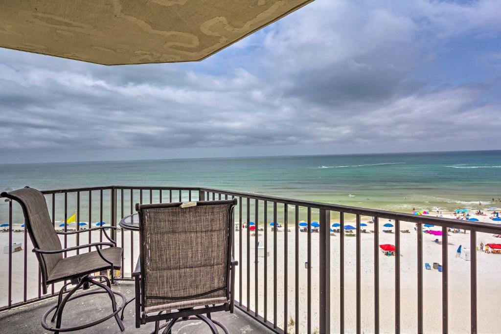 Luxury Condo with Ocean View and Beach Access - image 3