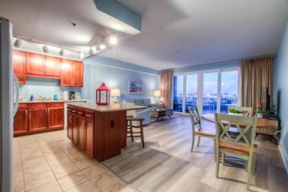 Laketown Wharf 219! New unit 1 BD 2 bath And Amazing Amenities! - image 15