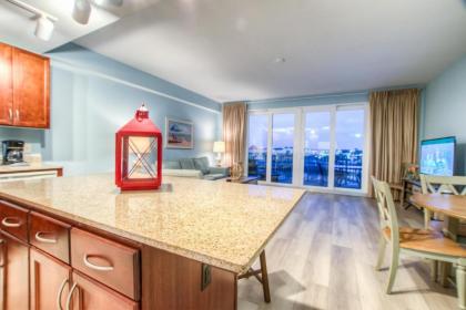 Laketown Wharf 219! New unit 1 BD 2 bath And Amazing Amenities! - image 18