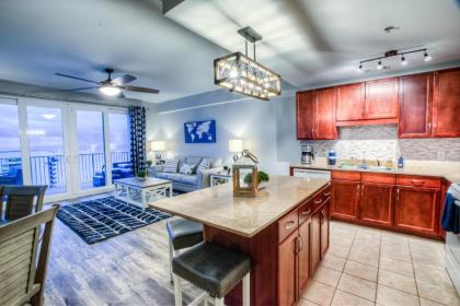 Amazing Style In Lake town Wharf! 1 BD 2 BA Amenities and Location! - image 11