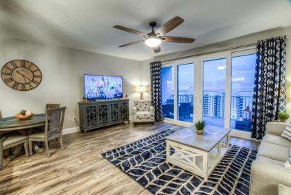 Amazing Style In Lake town Wharf! 1 BD 2 BA Amenities and Location! - image 17