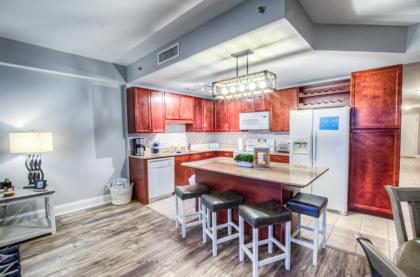 Amazing Style In Lake town Wharf! 1 BD 2 BA Amenities and Location! - image 7