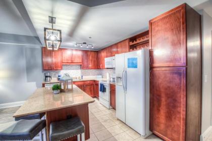 Amazing Style In Lake town Wharf! 1 BD 2 BA Amenities and Location! - image 9