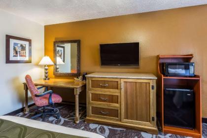 Quality Inn Bryce Canyon - image 2