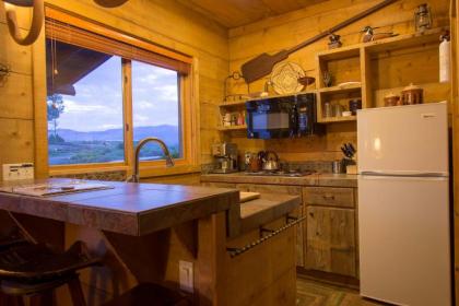 Beautiful 1 BR Barn Cabin - Perfect for Small Families - image 11