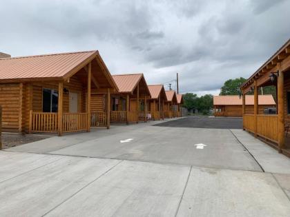 Countryside Cabins - image 15