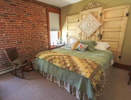 Bross Hotel B & B - image 5