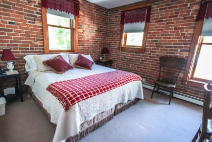 Bross Hotel B & B - image 9