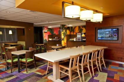 Fairfield Inn & Suites by Marriott Omaha Papillion - image 13