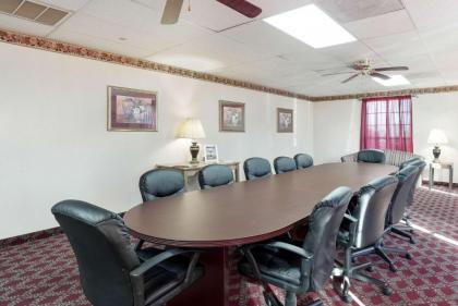 Quality Inn & Suites - image 3