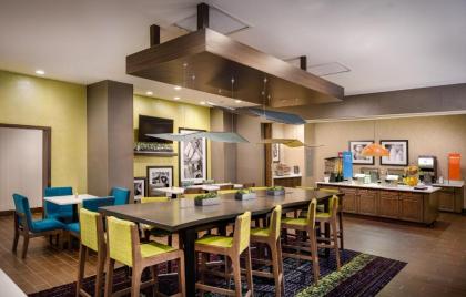 Hampton Inn By Hilton Paramus - image 3