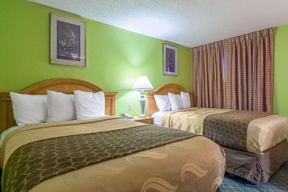 Rodeway Inn - image 13