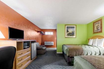 Rodeway Inn - image 5