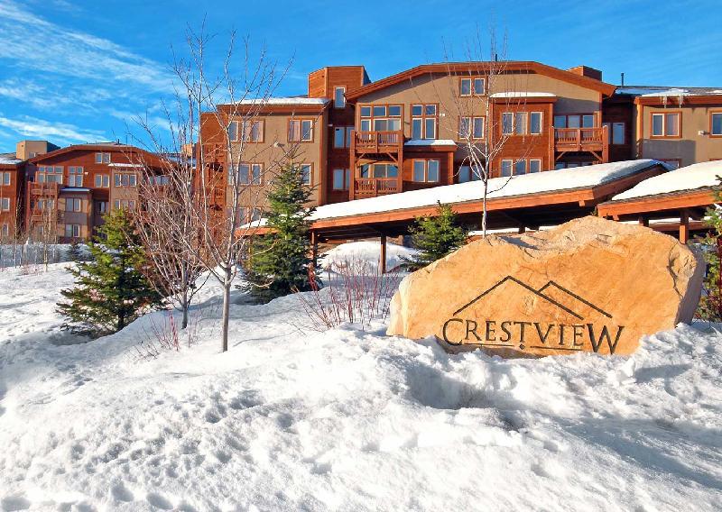 Crestview Condominiums - main image