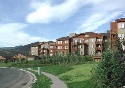 Crestview Condominiums - image 5