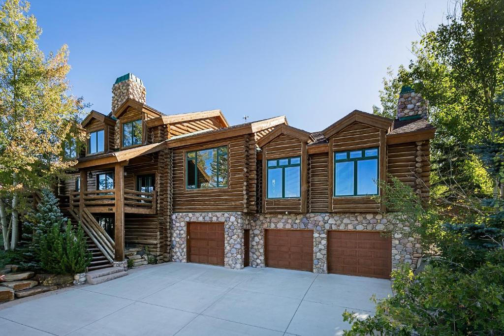 Park City Homes by White Pines Solamere - main image