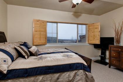 3BR Condo at Bear Hollow Village - image 2