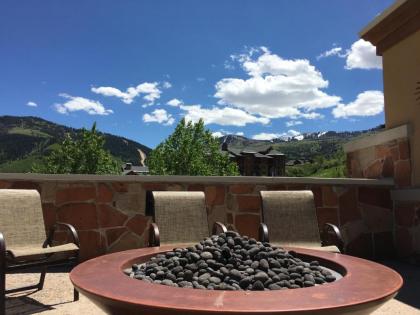 Sundial Lodge Superior Penthouse by Canyons Village Rentals - image 3