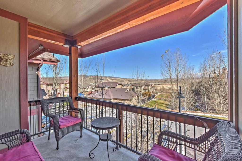 Airy Bear Hollow Condo 5 Mi to Park City Mountain - main image