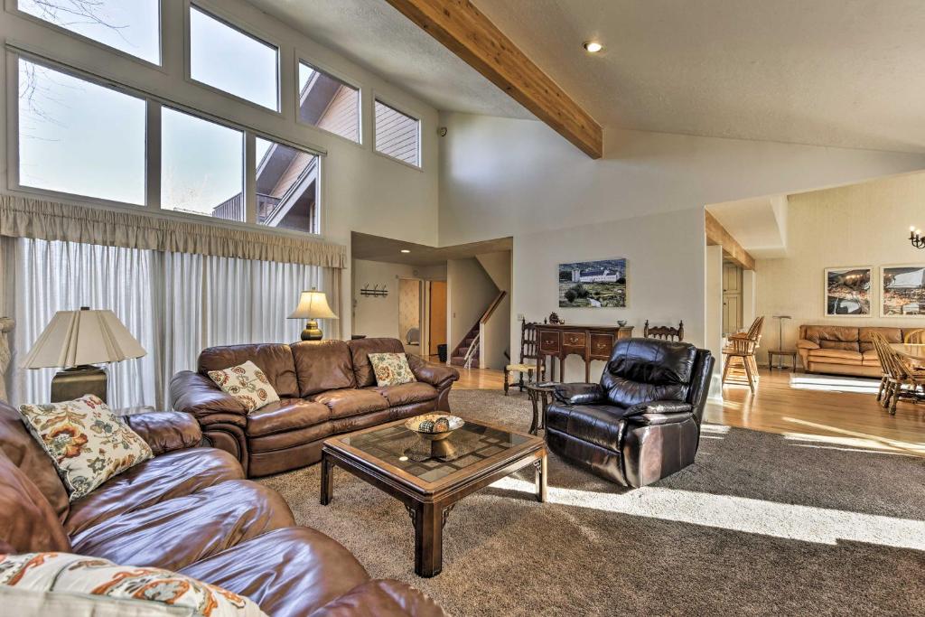 Superb Park City Townhome - Walk to Ski Lift! - image 2