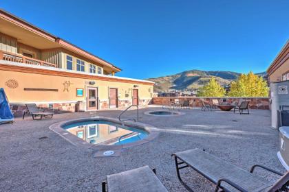 Ski-In and Ski-Out Studio at Sundial Lodge with Hot Tub! - image 12