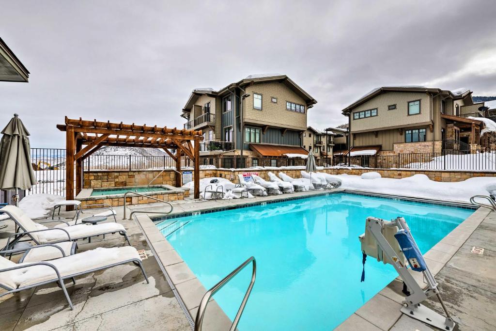 Luxe Park City Condo - Walk to Cabriolet Ski Lift! - image 2