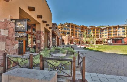 Sundial Lodge Superior Hotel Room by Canyons Village Rentals - image 16