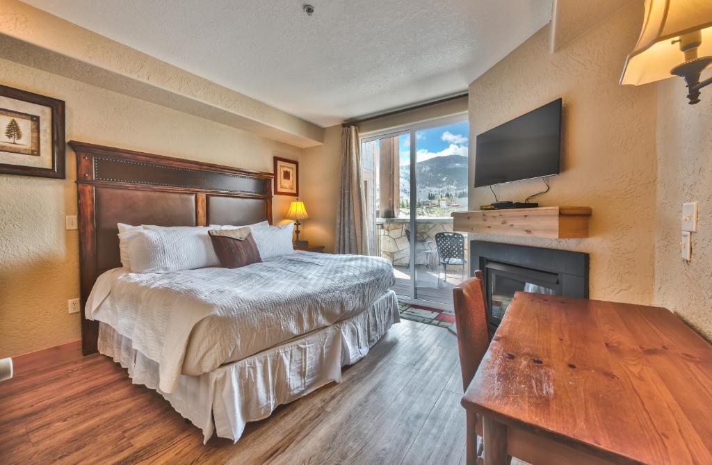 Silverado King Hotel Room by Canyons Village Rentals - main image