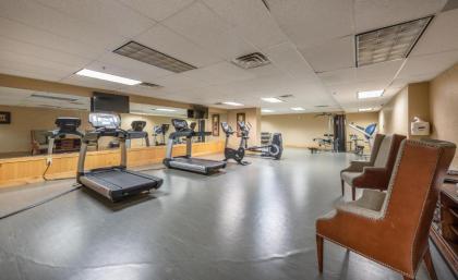 Silverado Hotel Room with Bunks by Canyons Village Rentals - image 14