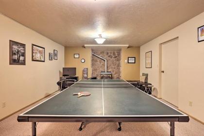 Parowan Escape with 2 Game Rooms Deck and Yard - image 12