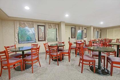 Travelodge by Wyndham Parsippany - image 7