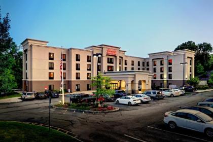 Hampton Inn and Suites Parsippany/North - image 2