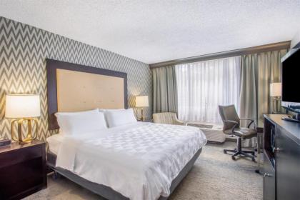 Holiday Inn Hotel & Suites Parsippany/Fairfield an IHG Hotel - image 10