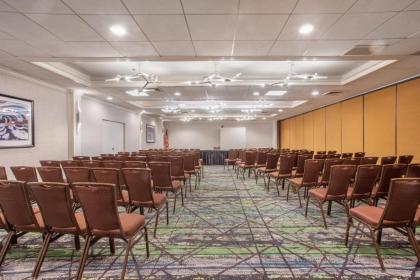 Holiday Inn Hotel & Suites Parsippany/Fairfield an IHG Hotel - image 20